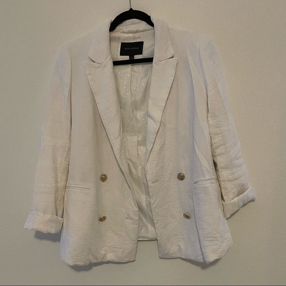 Banana Republic White Linen and Gold Blazer